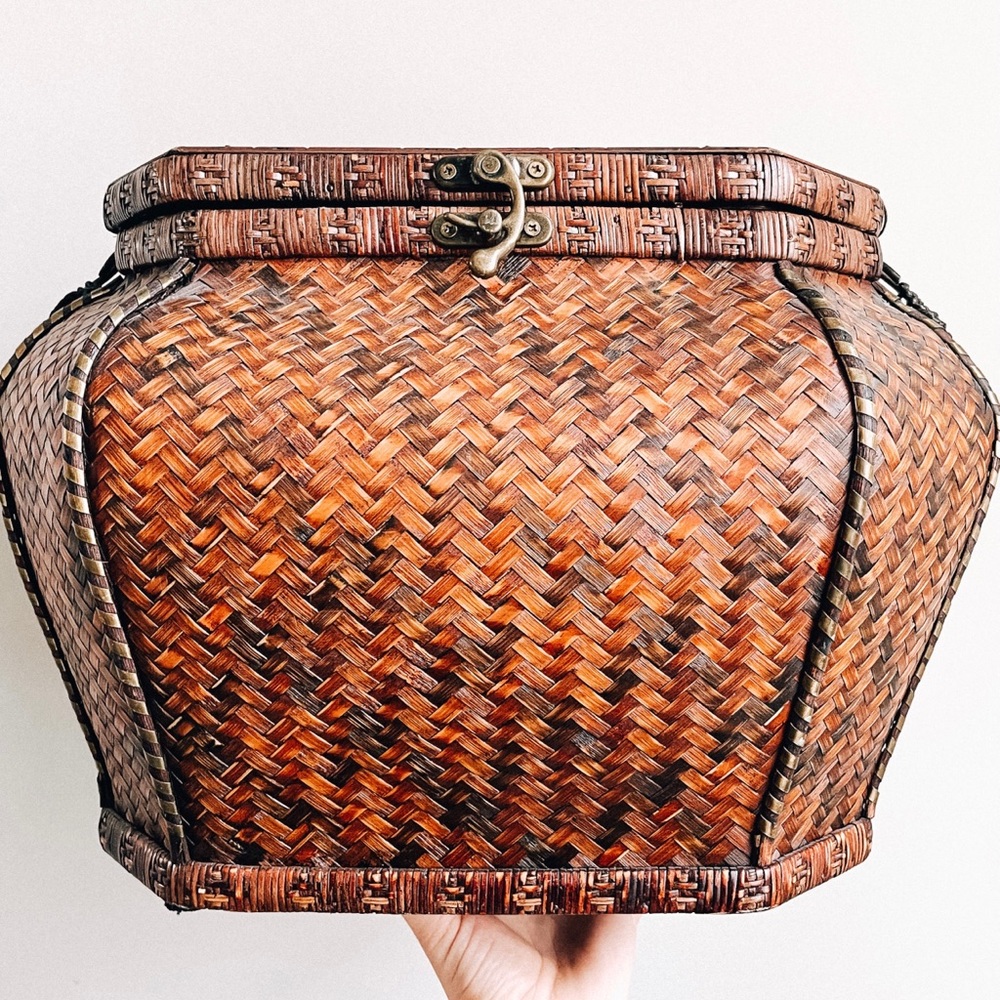 Oversized vintage rattan chest DO NOT BUNDLE